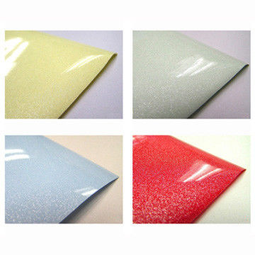 Phim PVC mượt mà không độc hại, sáng cao với tính chất chống trầy xước và chống ẩm